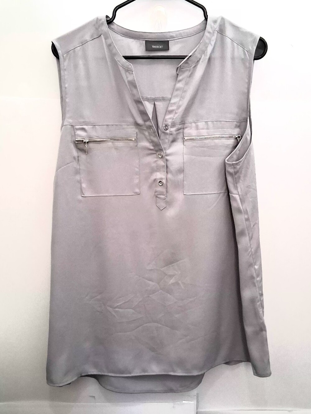 YESSICA  Sleeveless Zip-Pocket Tank - Gray Size Fit Large